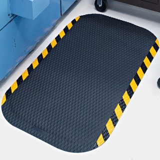 424 Anti Fatigue Mat 7/8" - Yellow Border (Multiple Sizes)